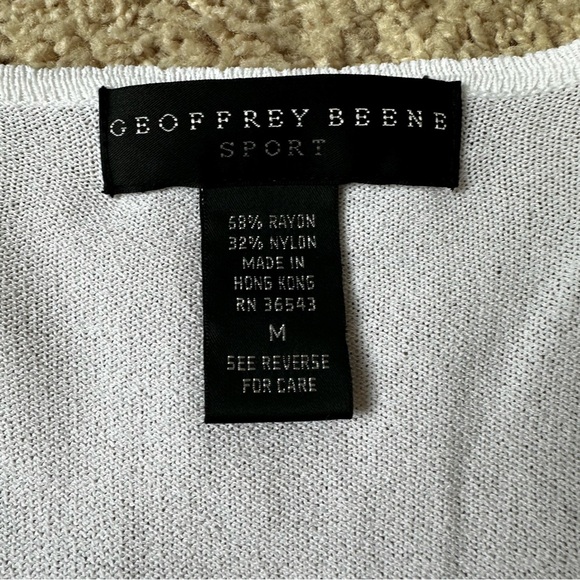 White Nylon Rayon Gefforye Beene Cardigan Size Medium 3/4 Length Sleeve - Picture 2 of 6